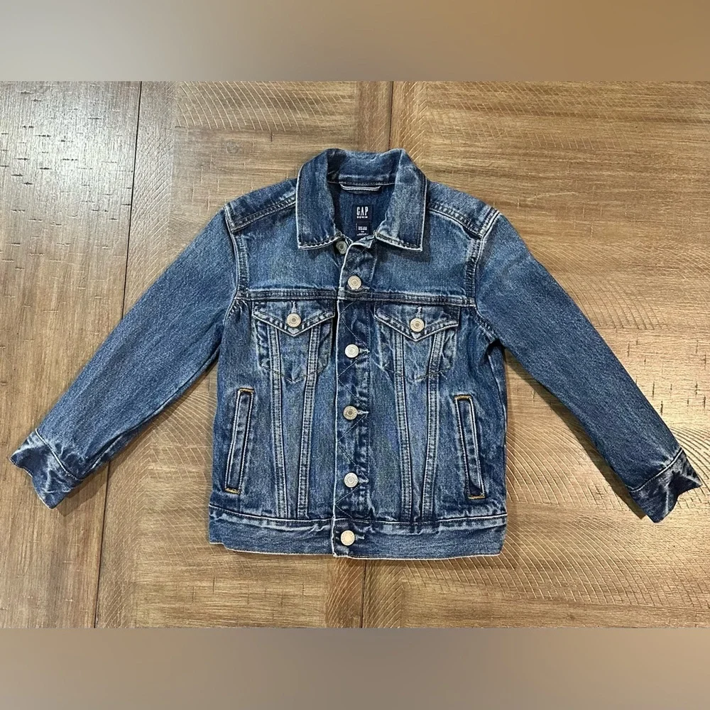 GAP Kids Girls Denim Jean Jacket Size XS Pockets Blue Medium Wash Buttons